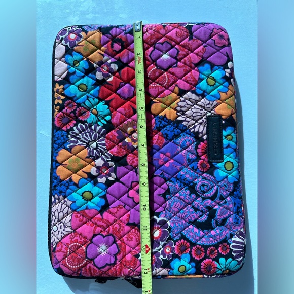 VERA BRADLEY Bright Blooms Black and Multicolored Floral Tablet Bag Case Cover - Picture 7 of 8